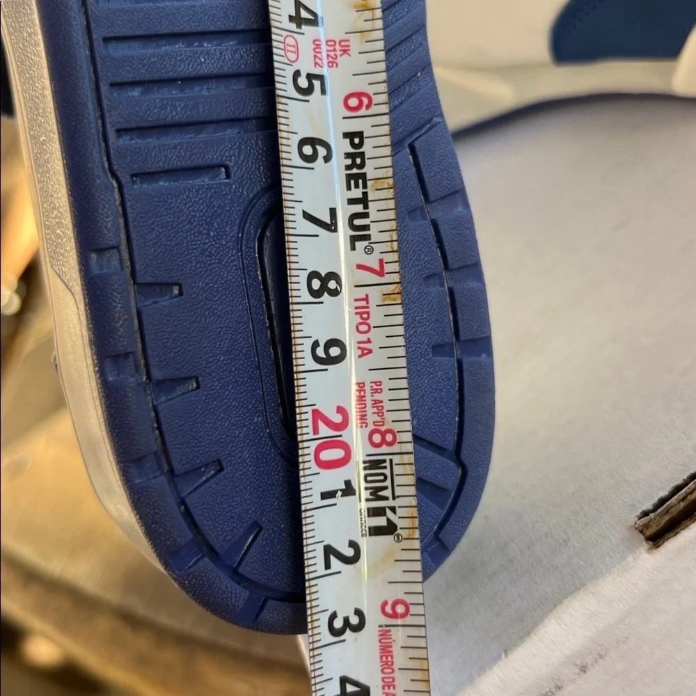 Sonic the Hedgehog sneakers for children, featuring a blue and white design 2